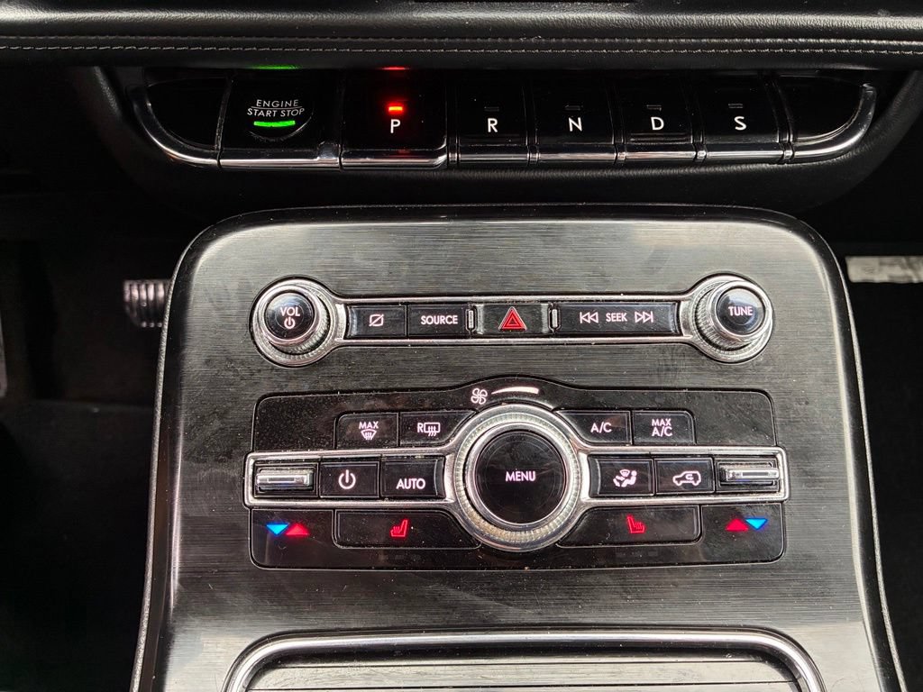 Used 2021 Lincoln Nautilus FWD image 37