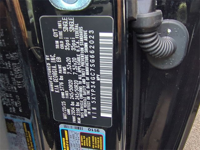 Used 2025 Kia Telluride EX w/ EX Captain's Chair Package image 10