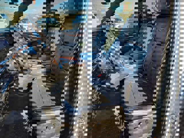 Certified 2023 Cadillac Escalade ESV Premium Luxury AWD/4WD image 20