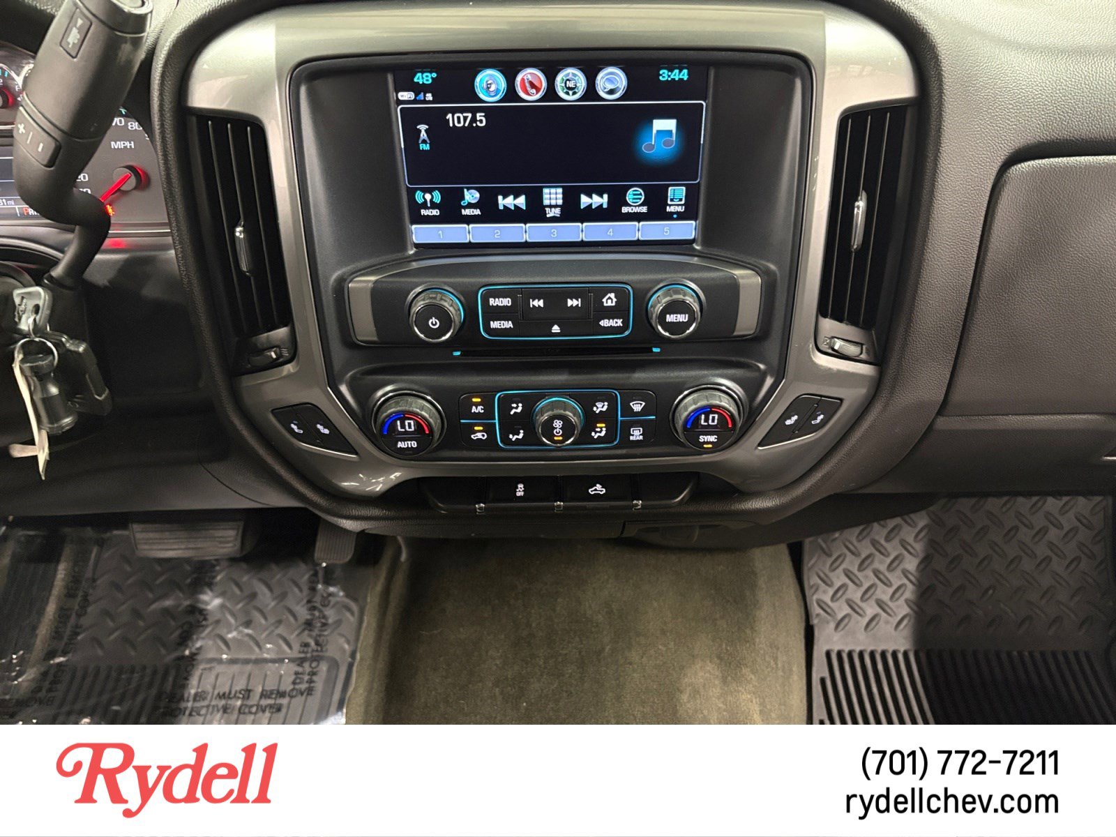 Used 2017 Chevrolet Silverado 1500 LT w/ All Star Edition AWD/4WD image 15