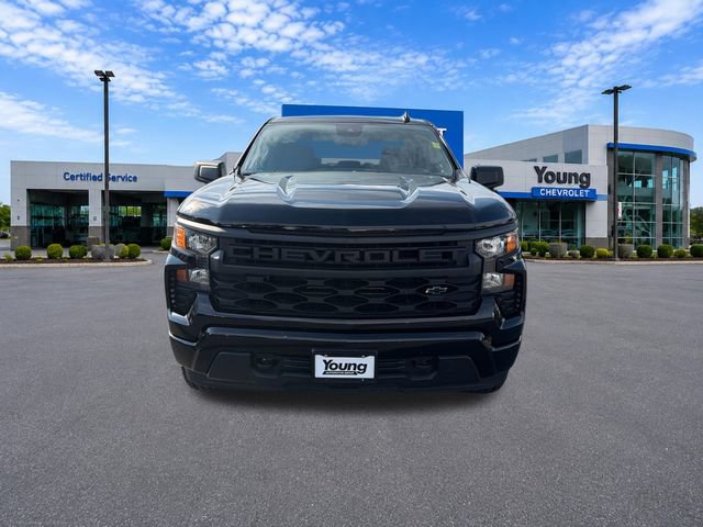 Used 2024 Chevrolet Silverado 1500 Custom w/ LPO, Dark Essentials Package AWD/4WD image 2