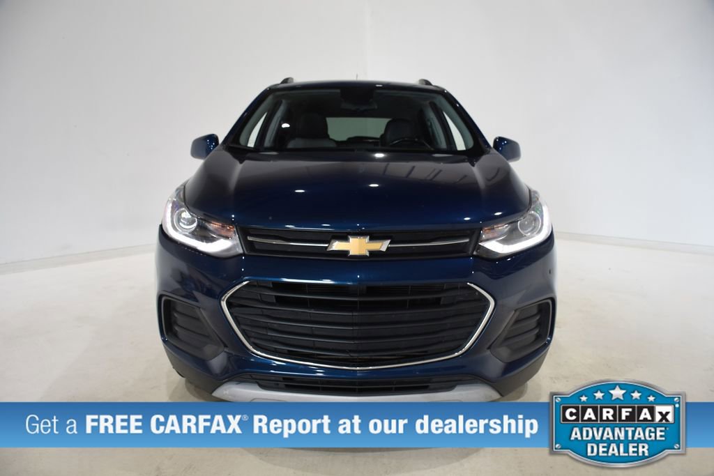 Used 2020 Chevrolet Trax LT w/ Driver Confidence Package FWD image 2