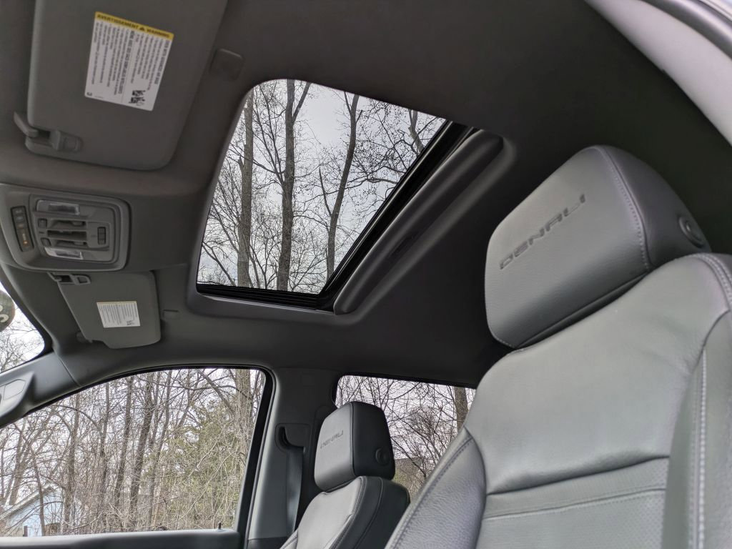 Used 2021 GMC Sierra 1500 Denali w/ Denali Ultimate Package AWD/4WD image 14