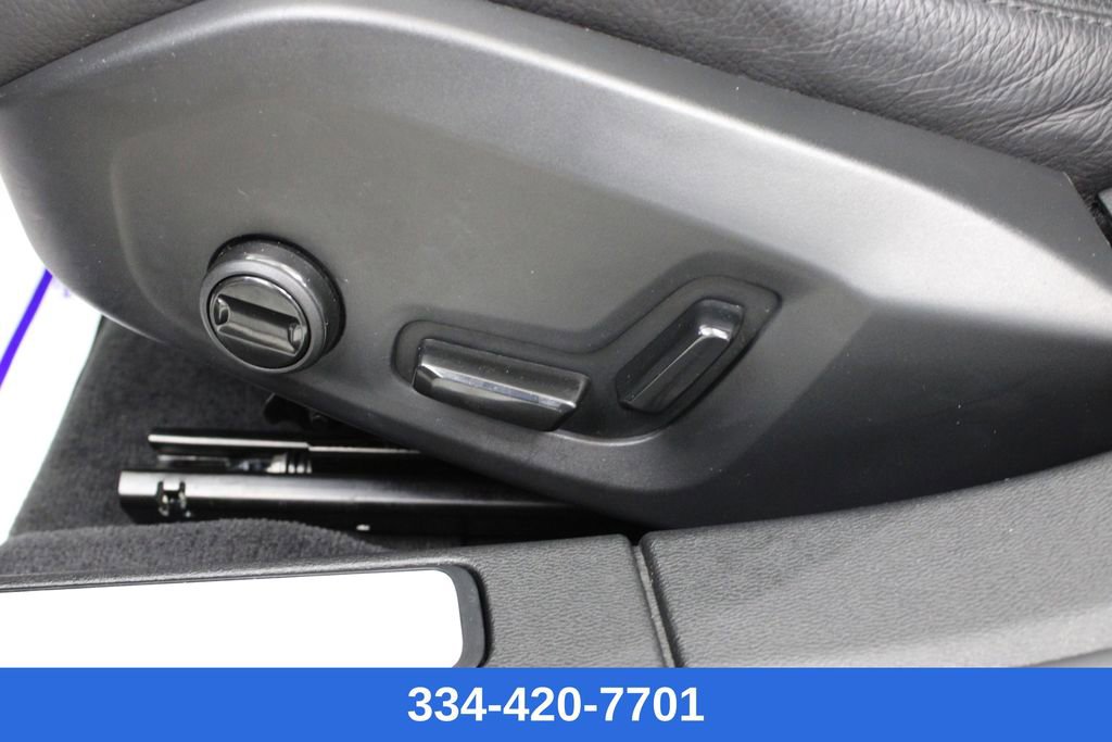 Used 2025 Volvo V60 B5 Cross Country Plus image 20