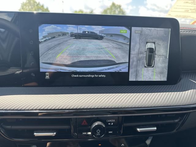 New 2025 Nissan Kicks SR w/ SR Premium Package image 14