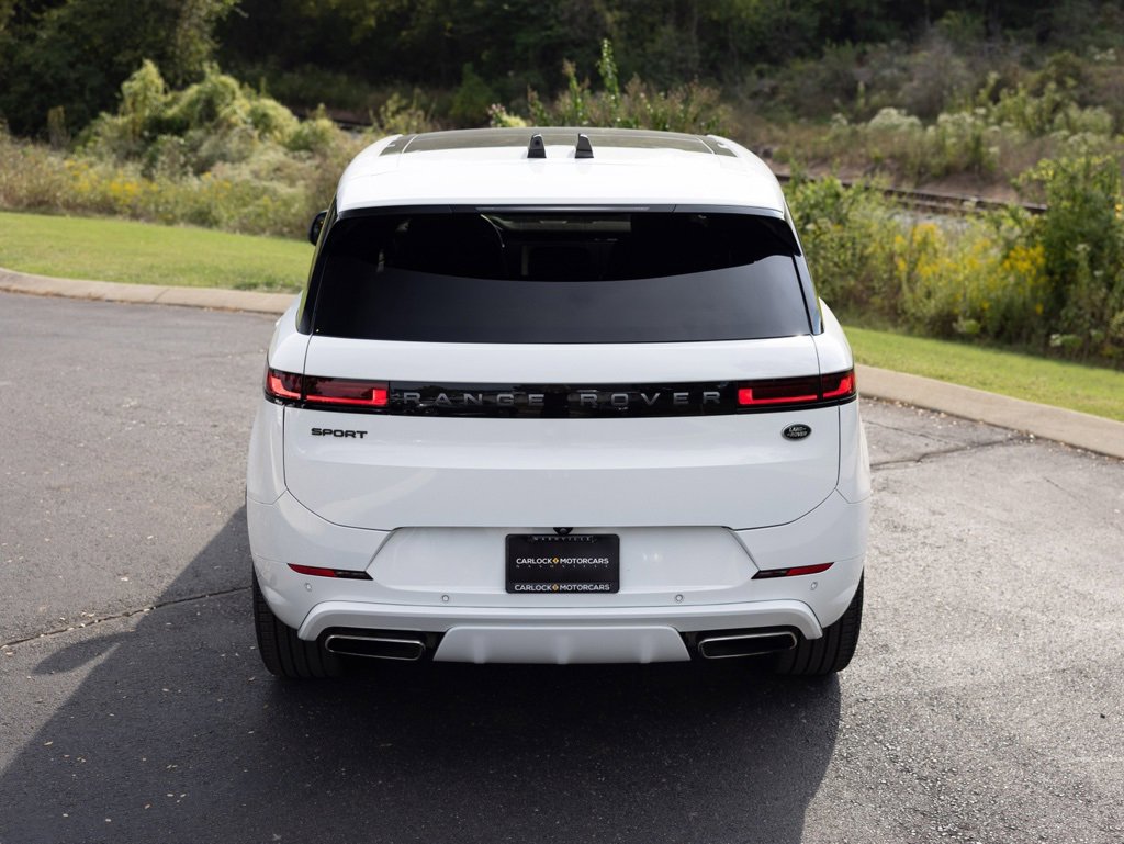 Used 2023 Land Rover Range Rover Sport SE Dynamic image 8
