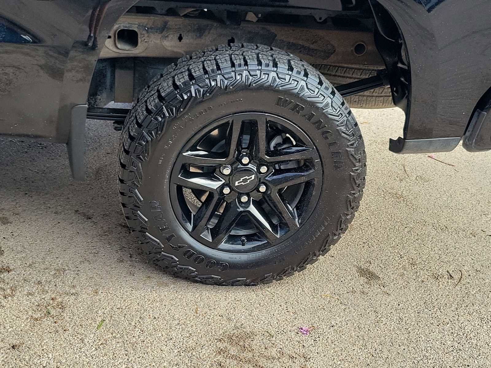 Used 2024 Chevrolet Silverado 1500 Custom Trail Boss image 8