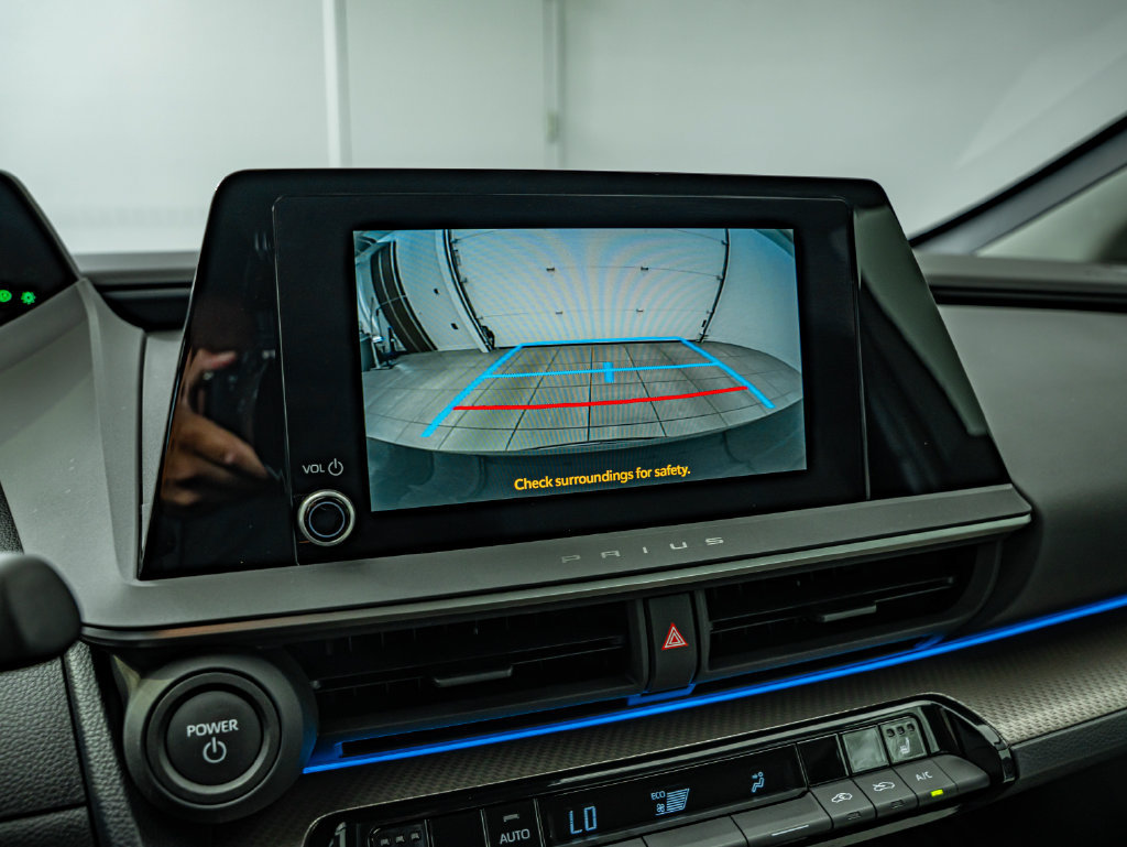Used 2024 Toyota Prius XLE FWD image 26