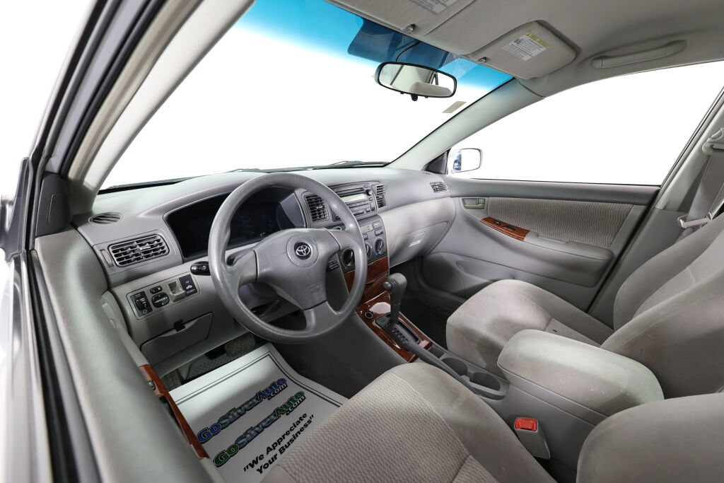Used 2005 Toyota Corolla LE FWD image 10