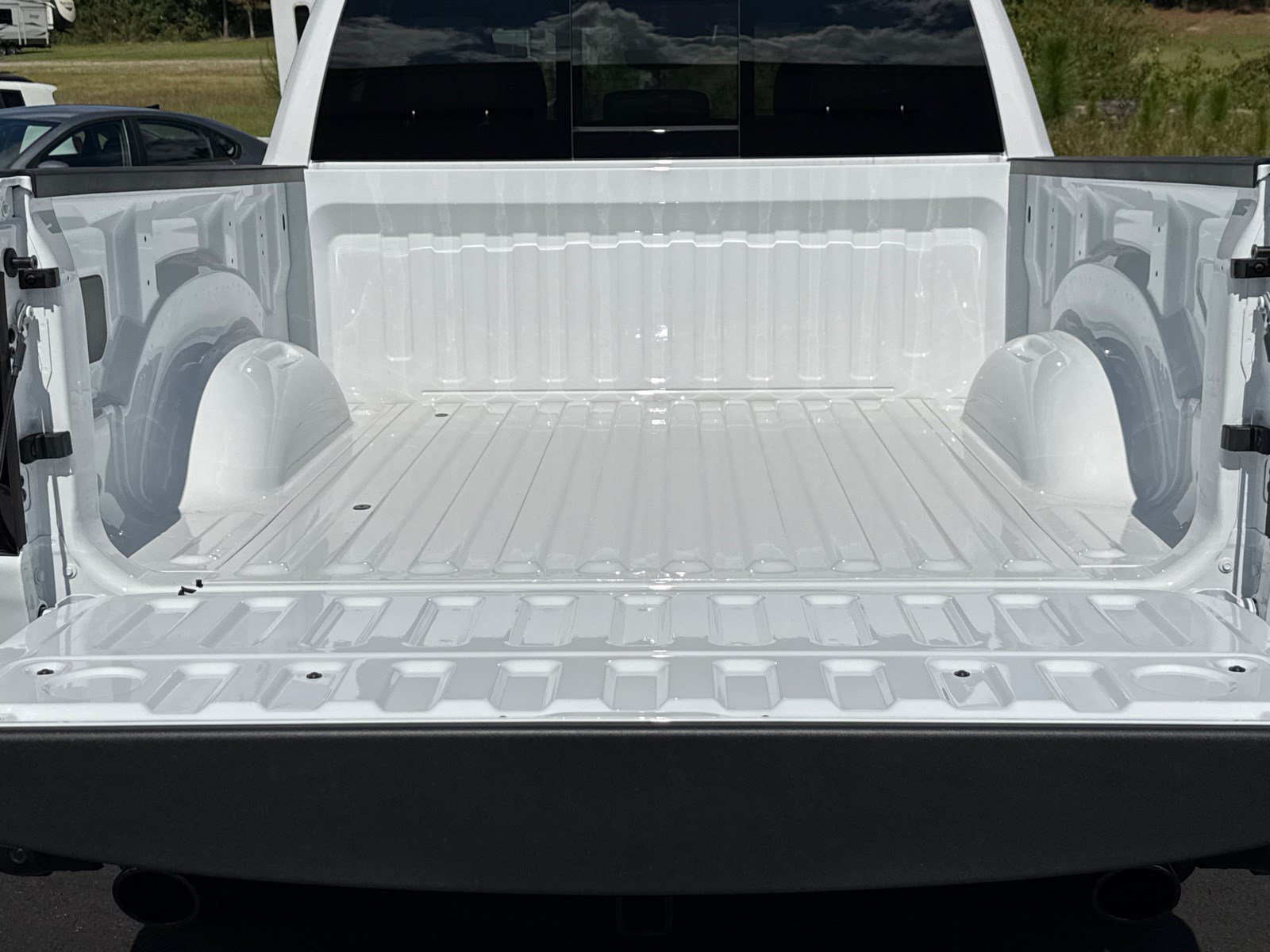 New 2027 RAM 1500 Laramie w/ Night Edition AWD/4WD image 18