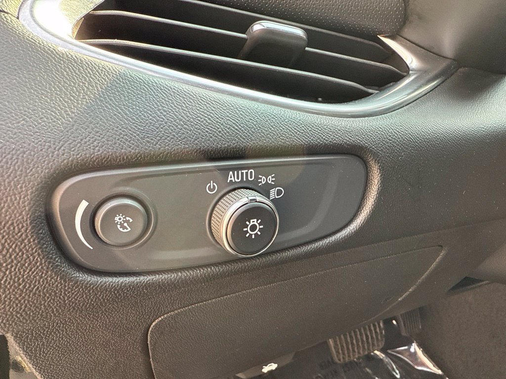 Used 2024 Chevrolet Malibu LT FWD image 23