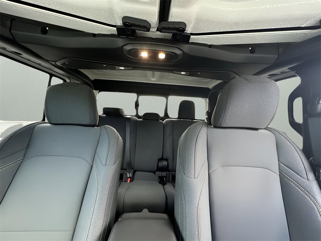 New 2025 Jeep Gladiator Willys image 20