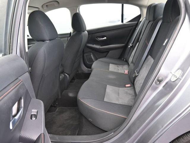 Used 2023 Nissan Sentra SR w/ Electronics Package image 29