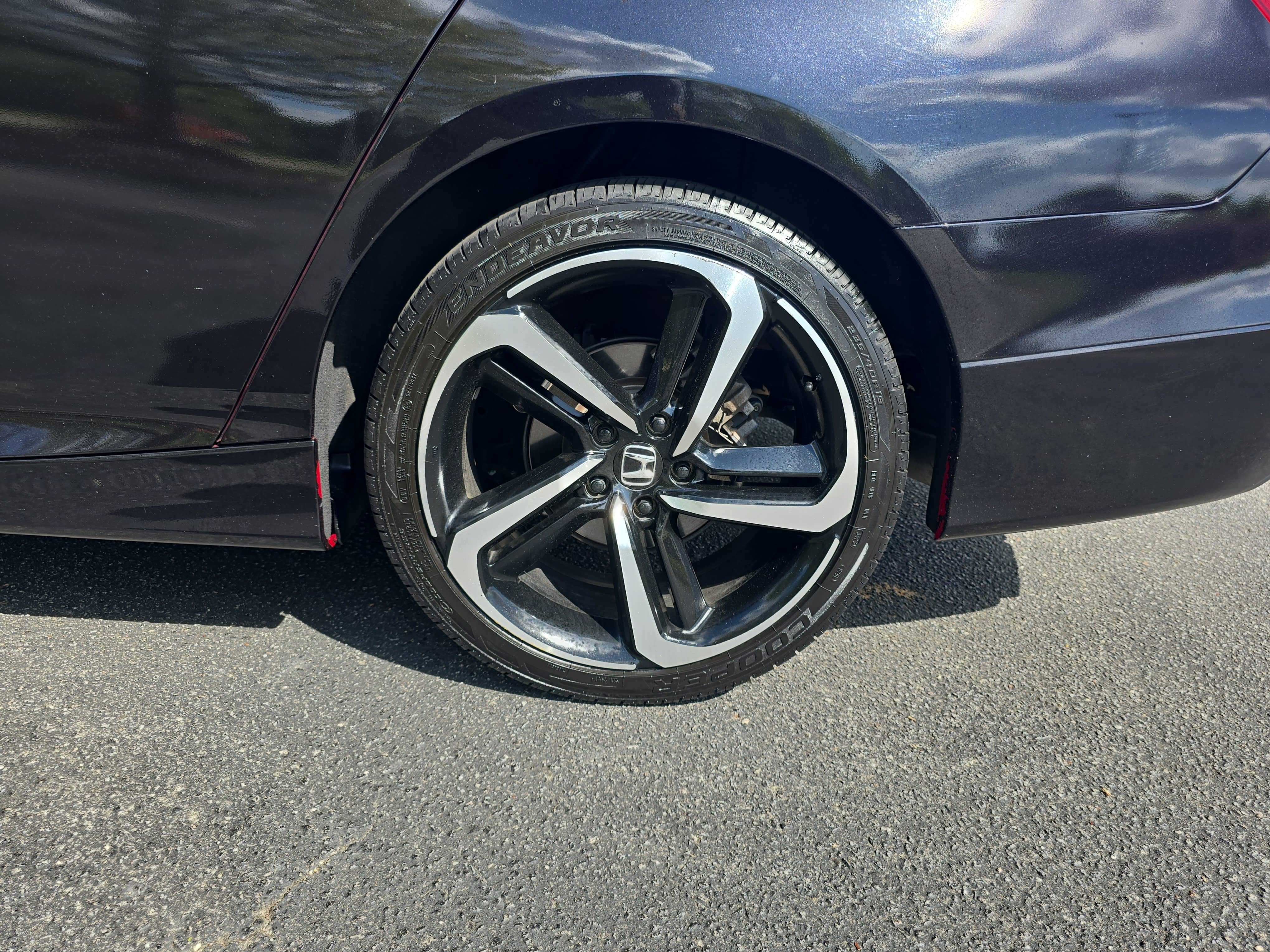 Used 2018 Honda Accord Sport image 34