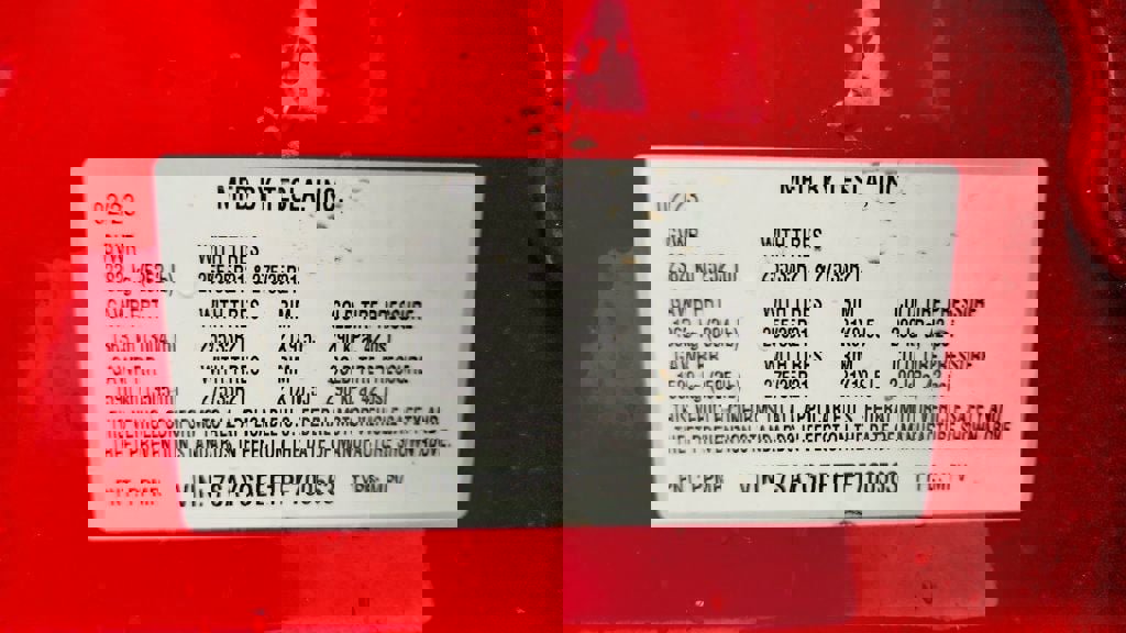 Used 2023 Tesla Model Y Performance image 23