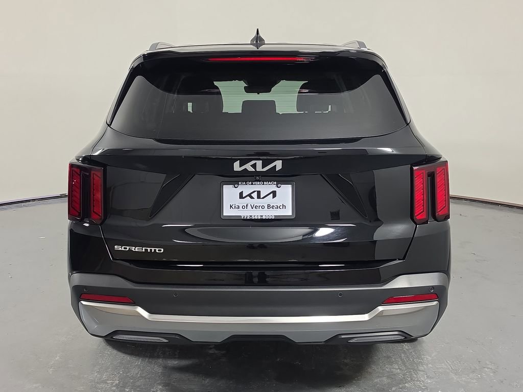 Certified 2025 Kia Sorento S FWD image 5