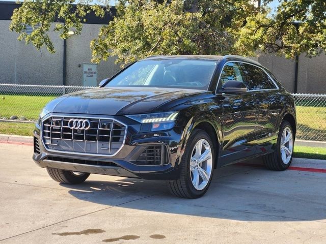 Used 2020 Audi Q8 Prestige image 12