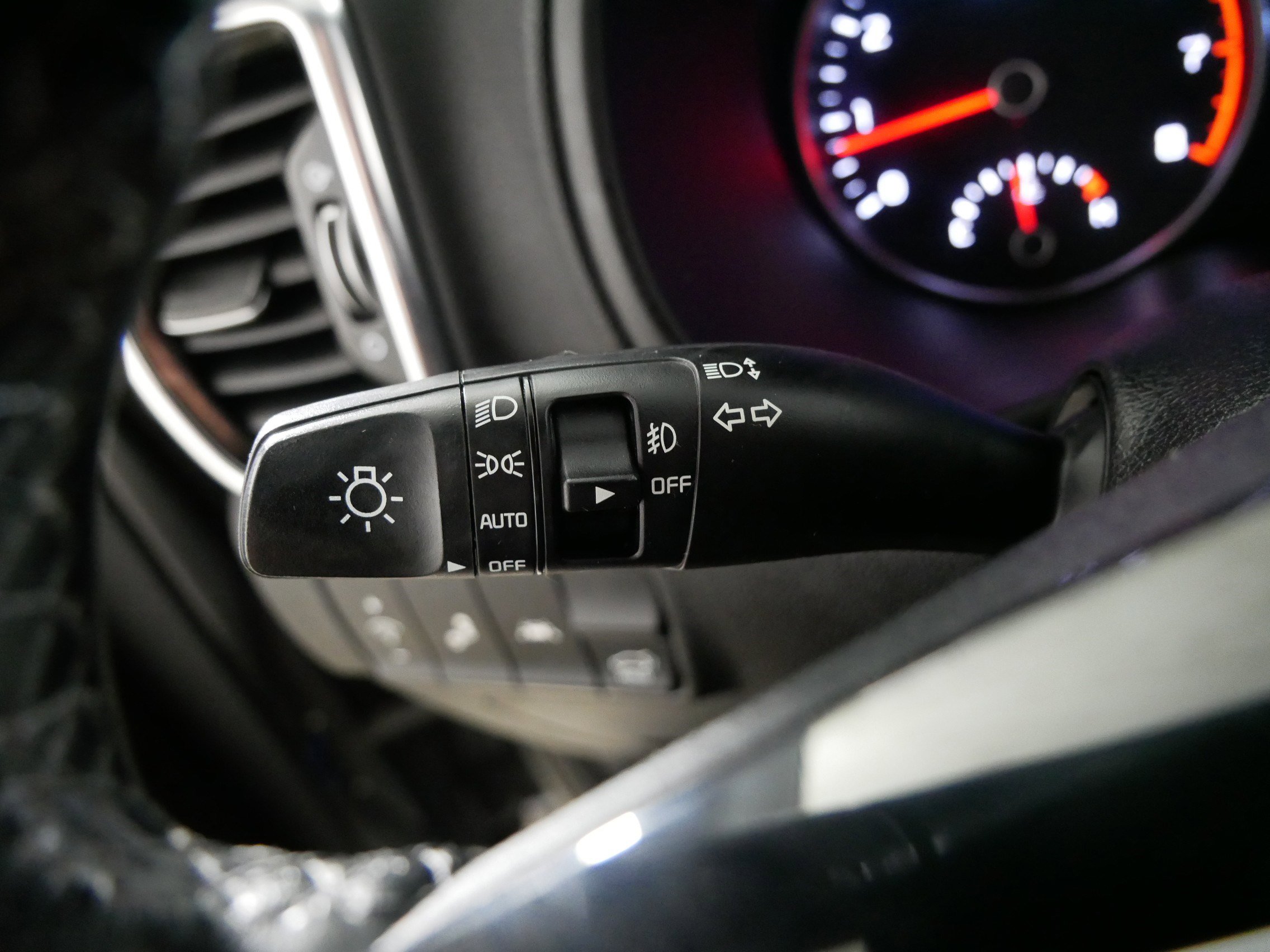 Used 2021 Kia Sportage EX image 32