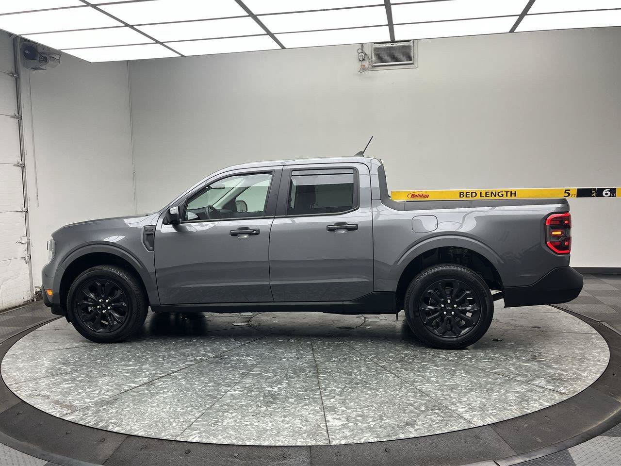 Used 2024 Ford Maverick XLT w/ XLT Luxury Package AWD/4WD image 6