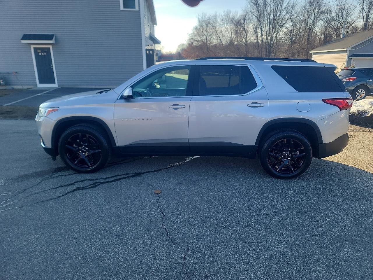 Used 2019 Chevrolet Traverse LT image 4