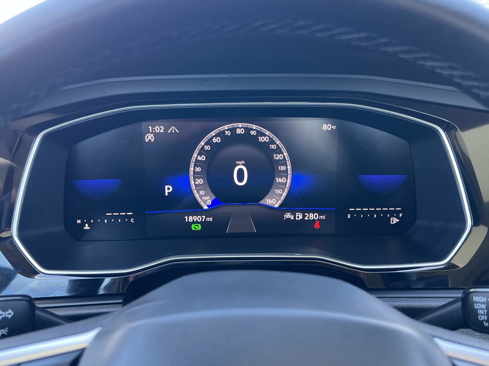 Used 2024 Volkswagen Jetta SE w/ Panoramic Sunroof Package image 11