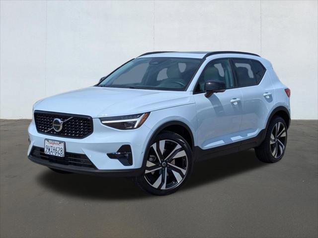 Used 2026 Volvo XC40 B5 Ultra w/ Climate Package
