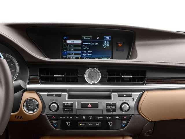Used 2018 Lexus ES 350 w/ Luxury Package w/Wood Trim FWD image 13