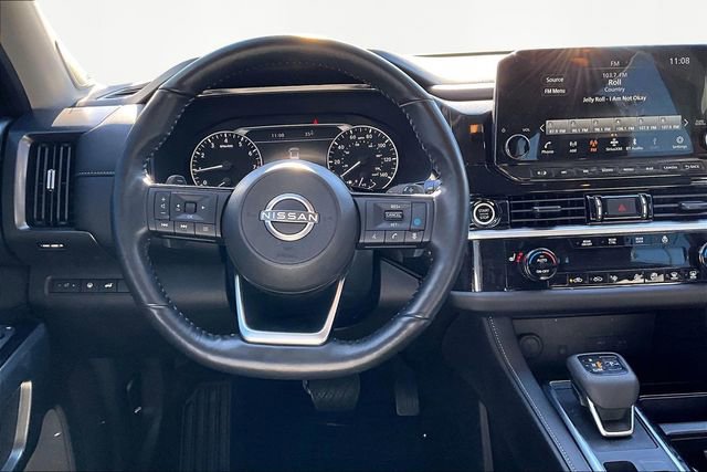 Used 2024 Nissan Pathfinder SL w/ SL Premium Package image 8