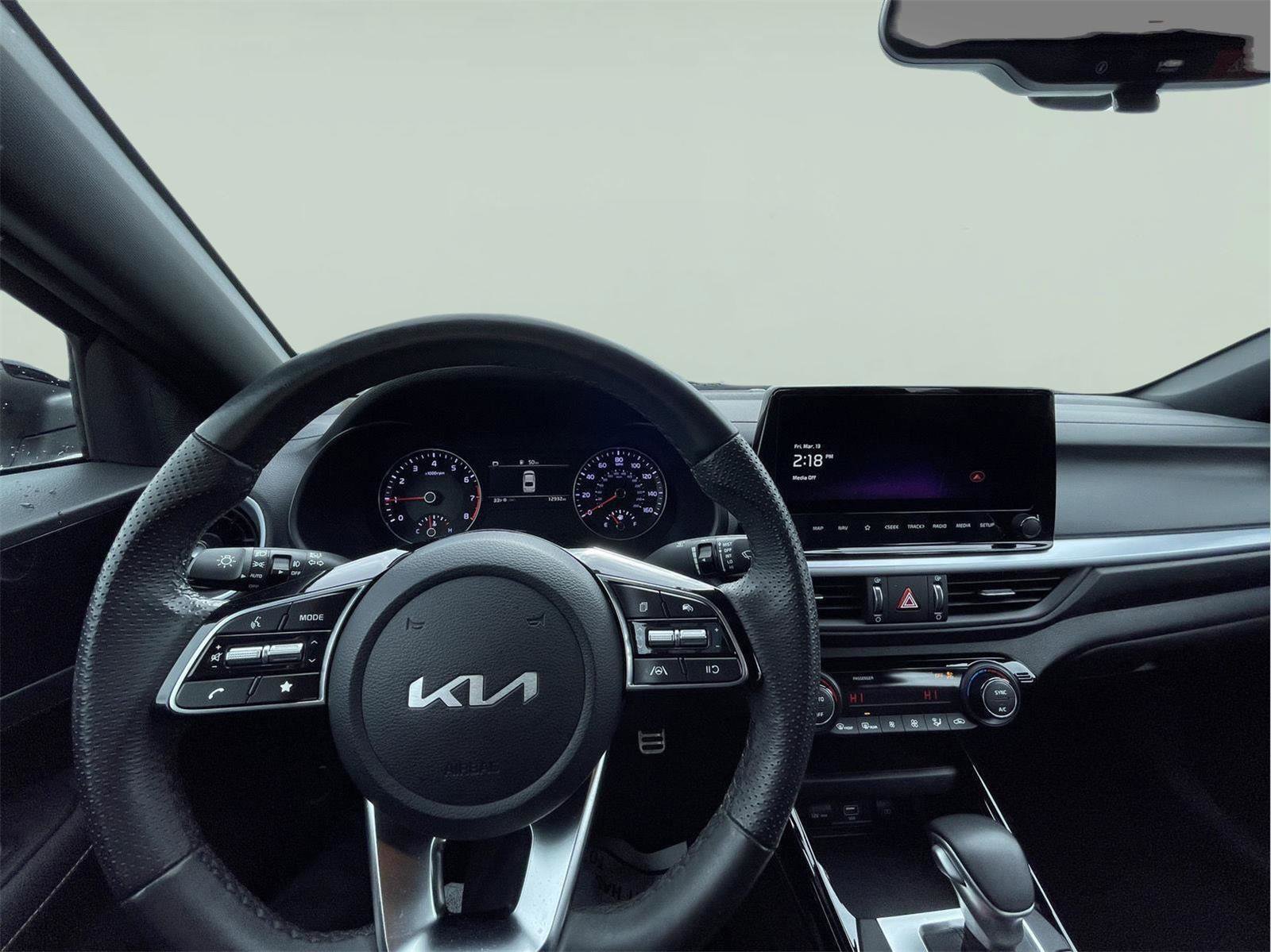 Used 2023 Kia Forte GT-Line image 24