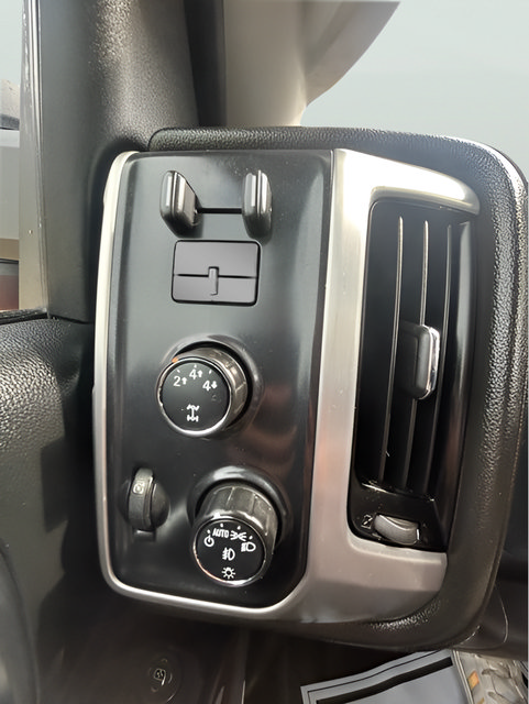 Used 2016 GMC Sierra 3500 SLT w/ Snow Plow Prep Package AWD/4WD image 17