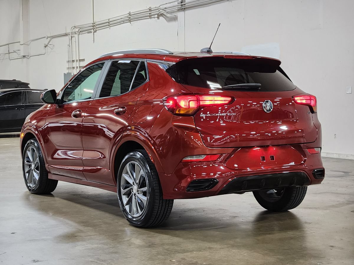 Used 2022 Buick Encore GX Select w/ Sport Touring Package FWD image 11