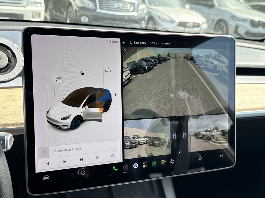 Used 2022 Tesla Model Y Performance AWD/4WD image 12