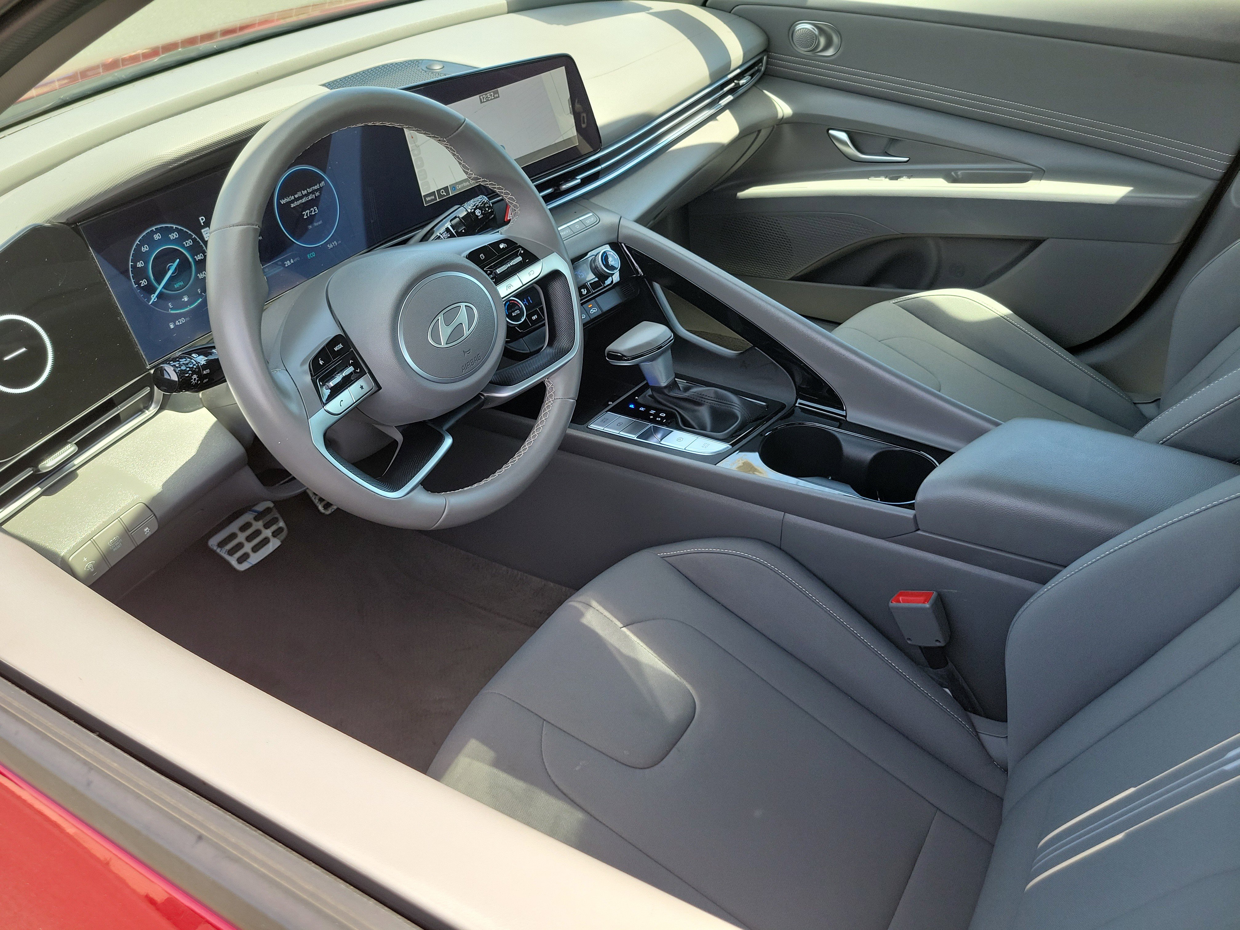 Certified 2025 Hyundai Elantra SEL image 8