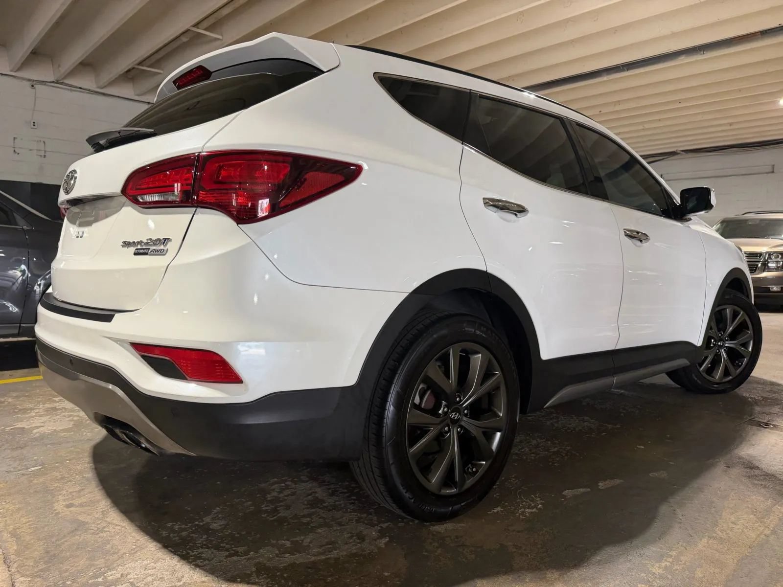 Used 2017 Hyundai Santa Fe Sport AWD/4WD image 6