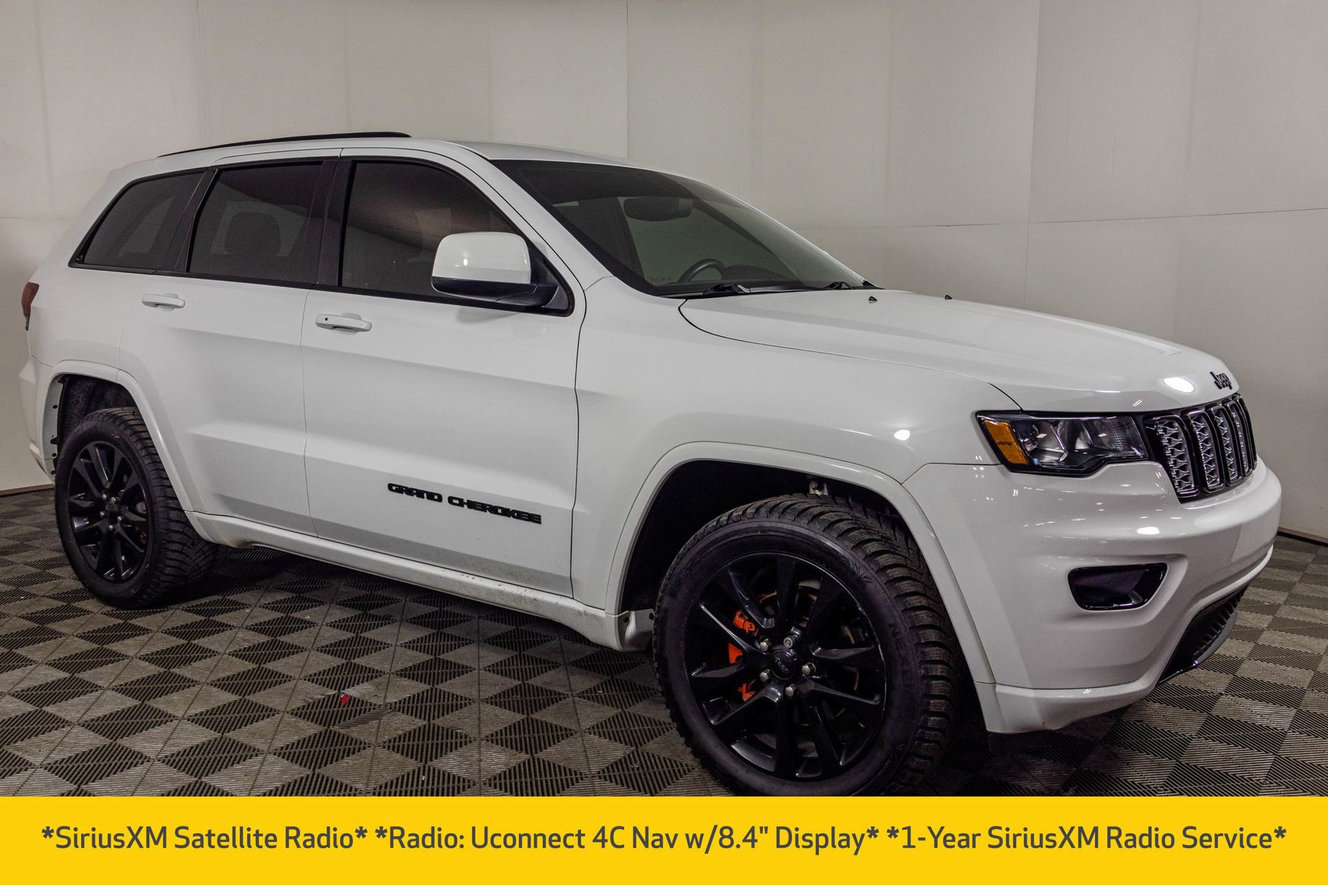 Used 2018 Jeep Grand Cherokee Altitude image 15