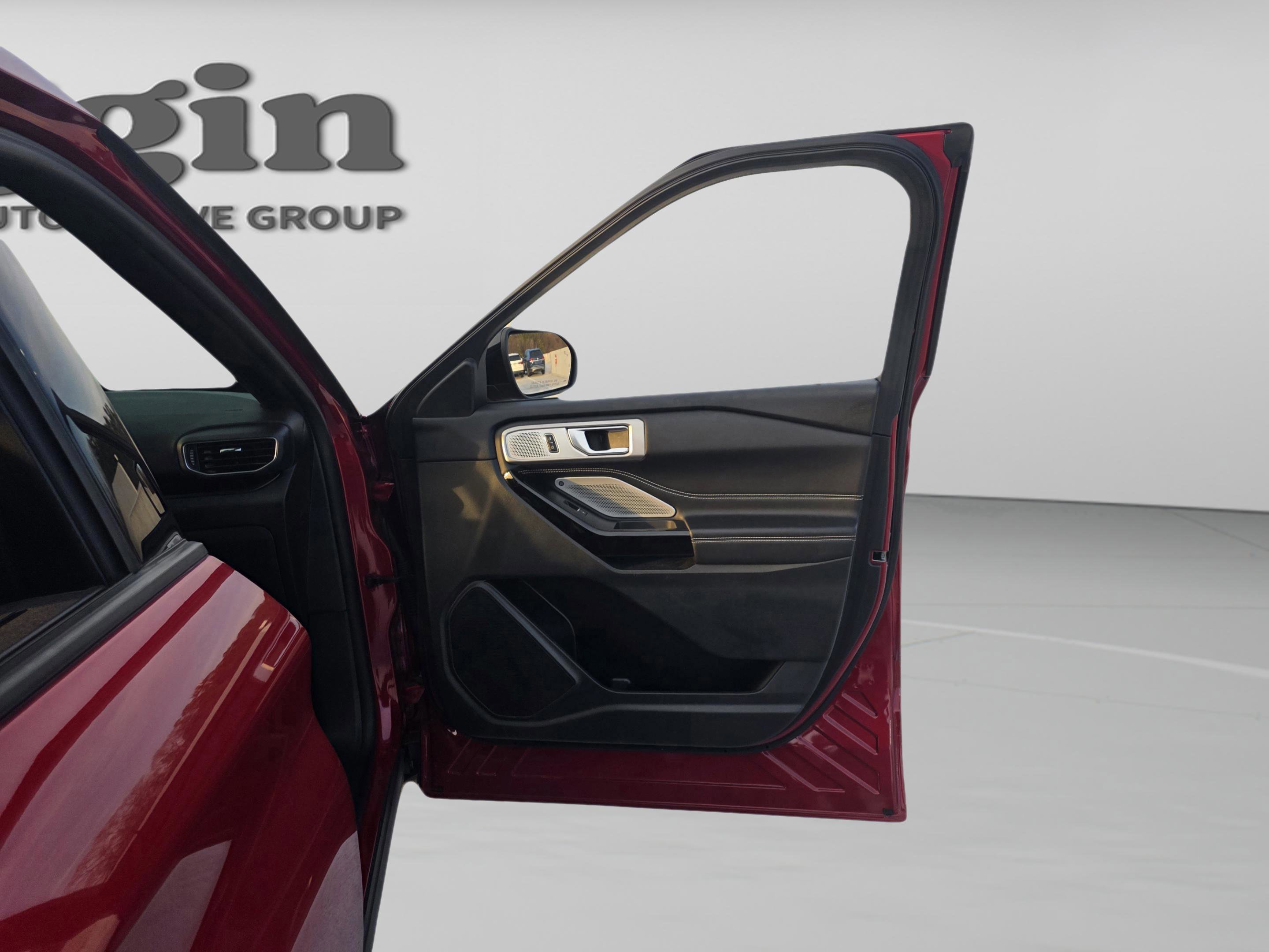 Used 2023 Ford Explorer ST w/ Equipment Group 401A image 28