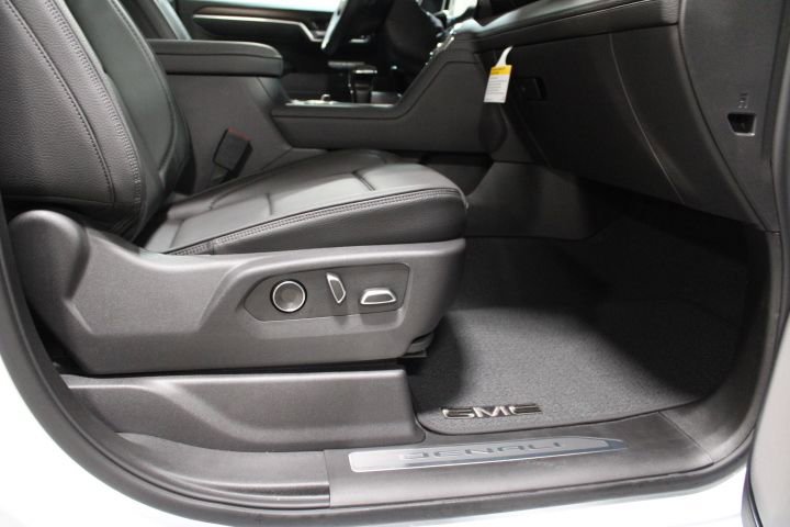 New 2026 GMC Sierra 1500 Denali w/ Denali Reserve Package image 28