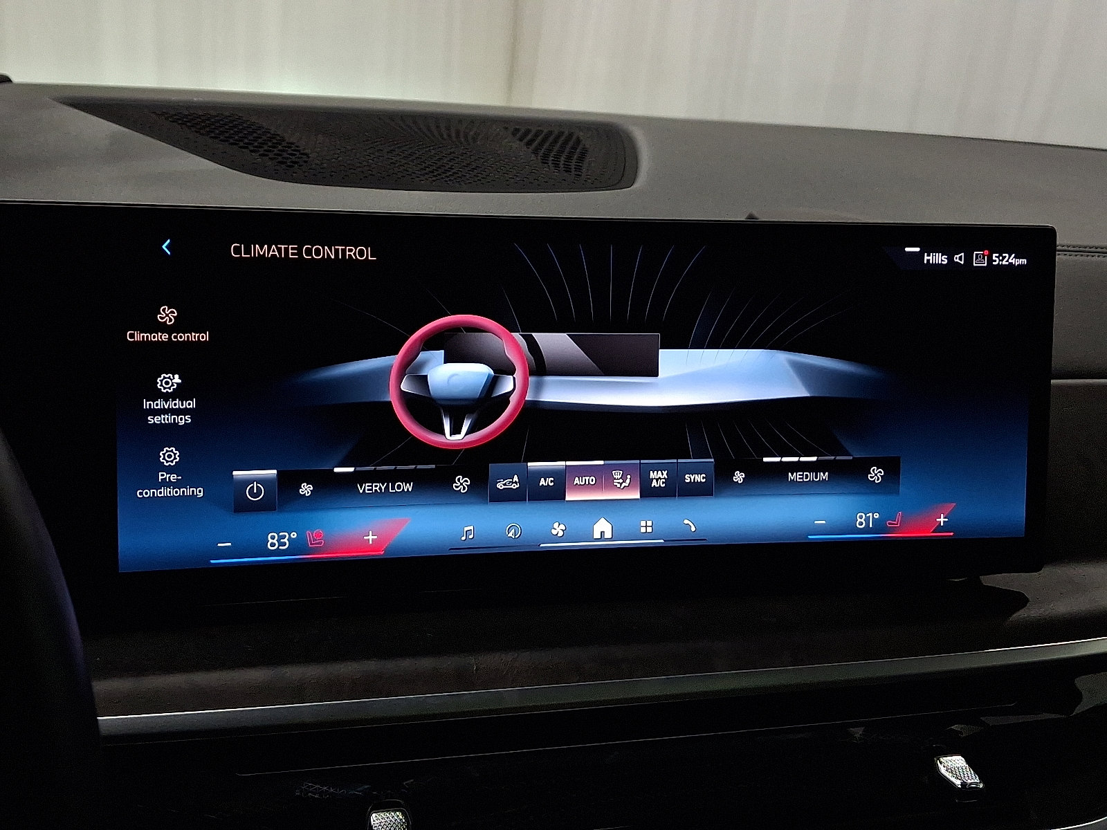 Used 2024 BMW X7 xDrive40i w/ M Sport Package image 17