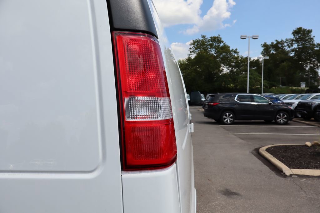 New 2025 Chevrolet Express 2500 w/ Driver Convenience Package image 26