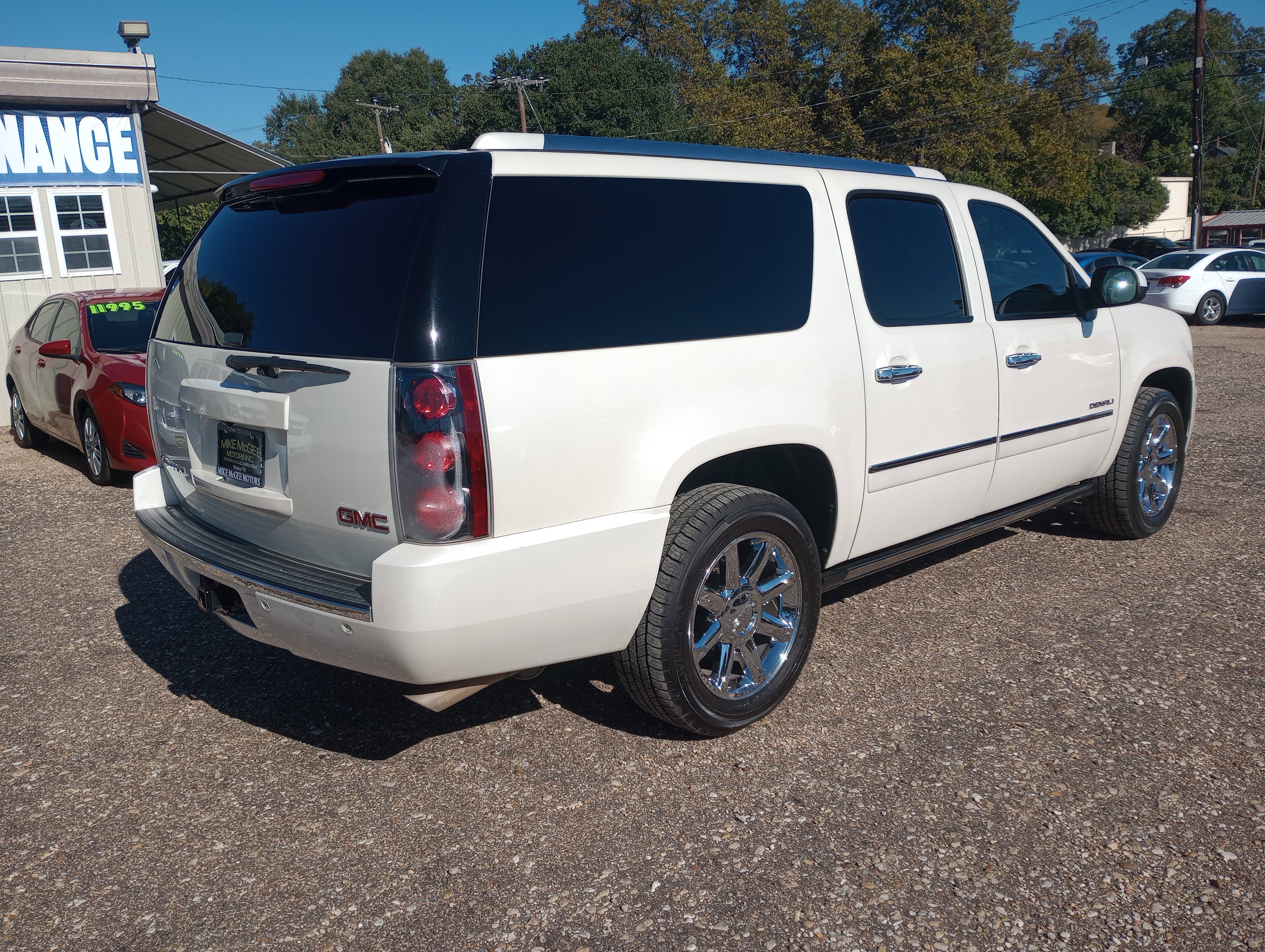 Used 2014 GMC Yukon XL Denali image 7