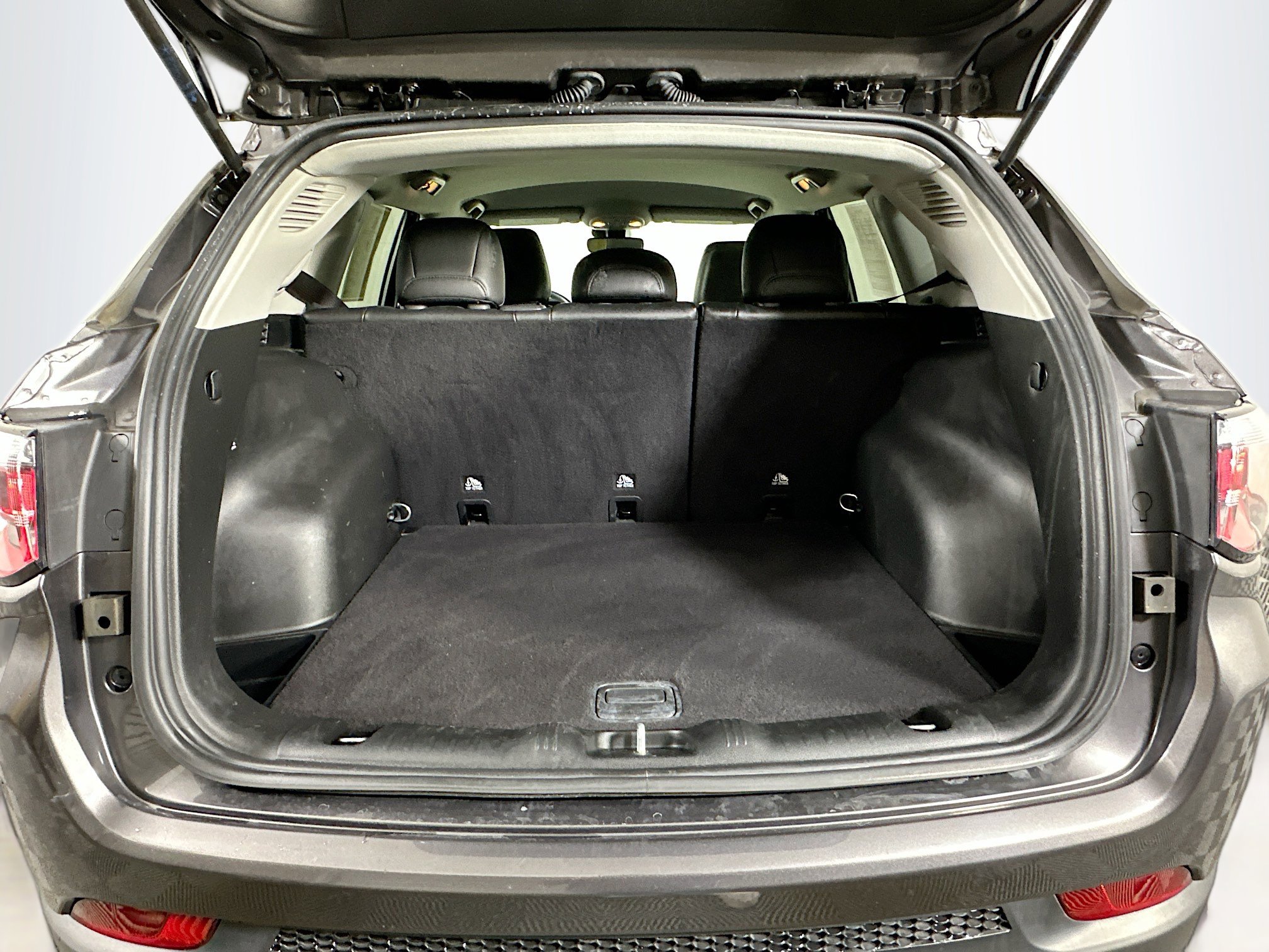 Used 2022 Jeep Compass Latitude image 27