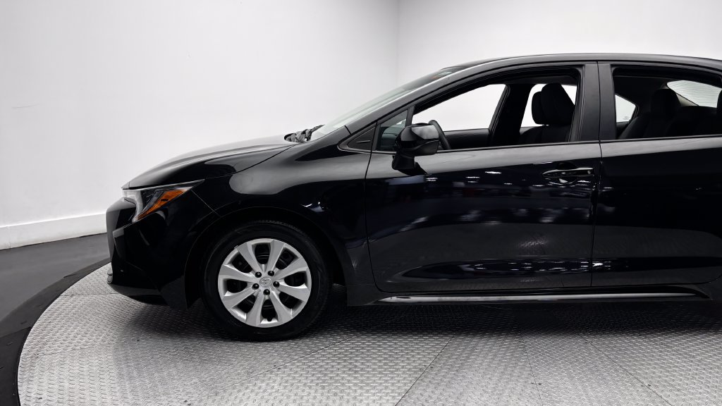 Certified 2026 Toyota Corolla LE FWD image 5