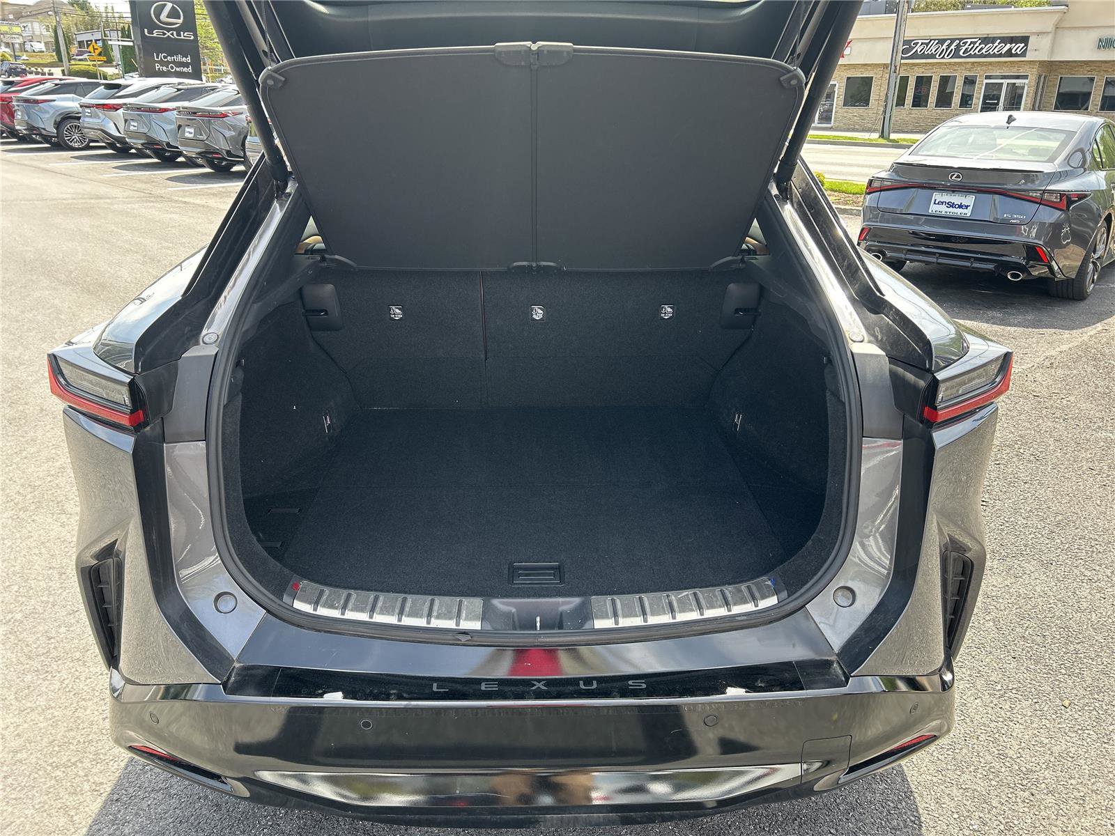 Used 2023 Lexus RZ 450e Premium w/ Technology Package image 13