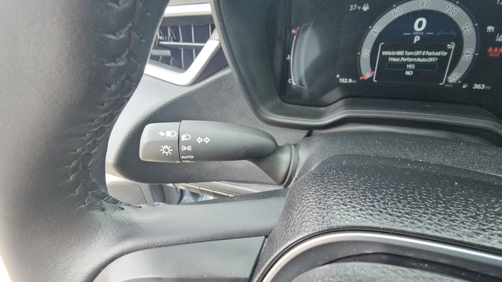 Certified 2025 Toyota Corolla SE image 13