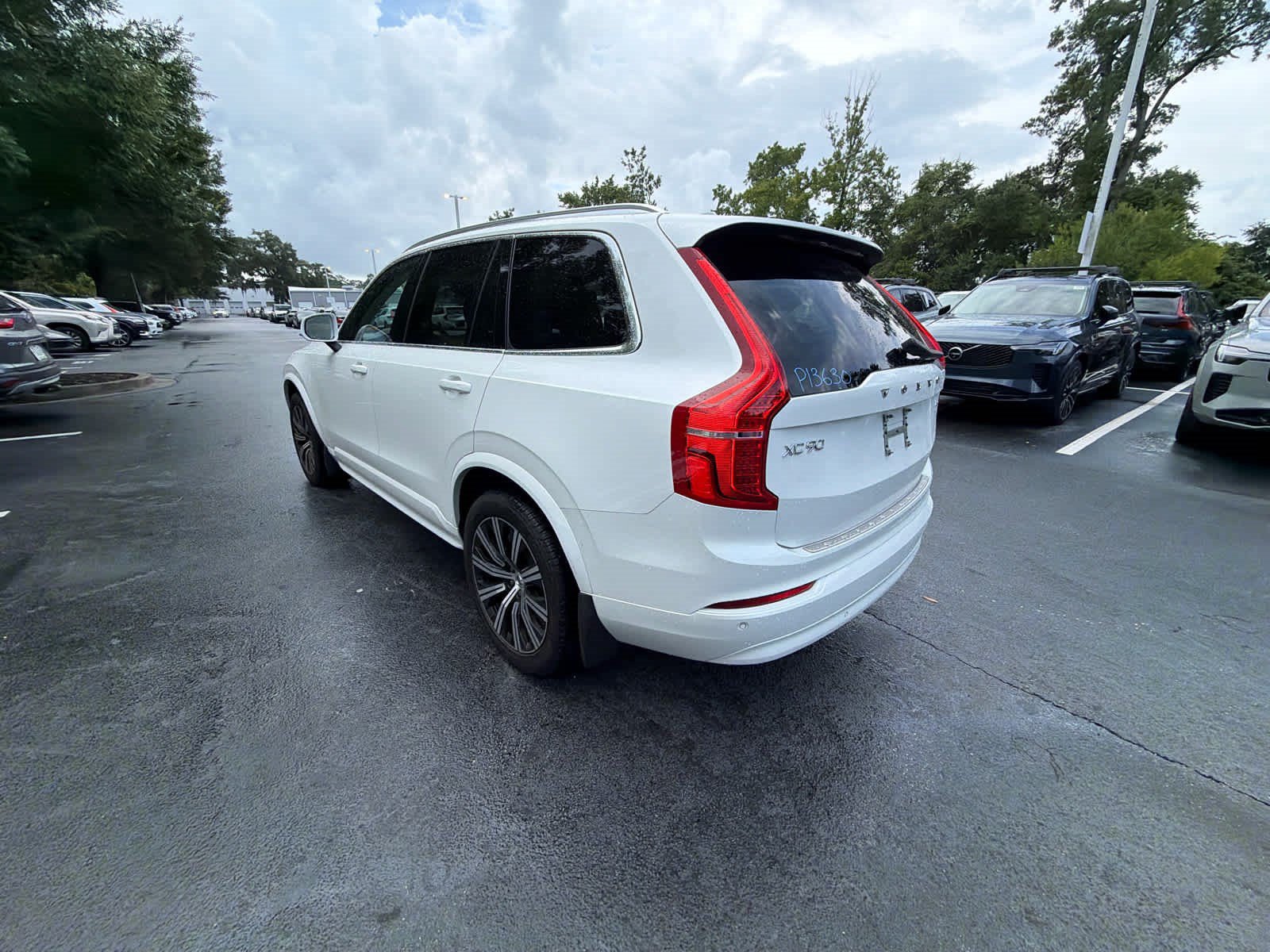 Used 2023 Volvo XC90 B5 Core AWD/4WD image 12