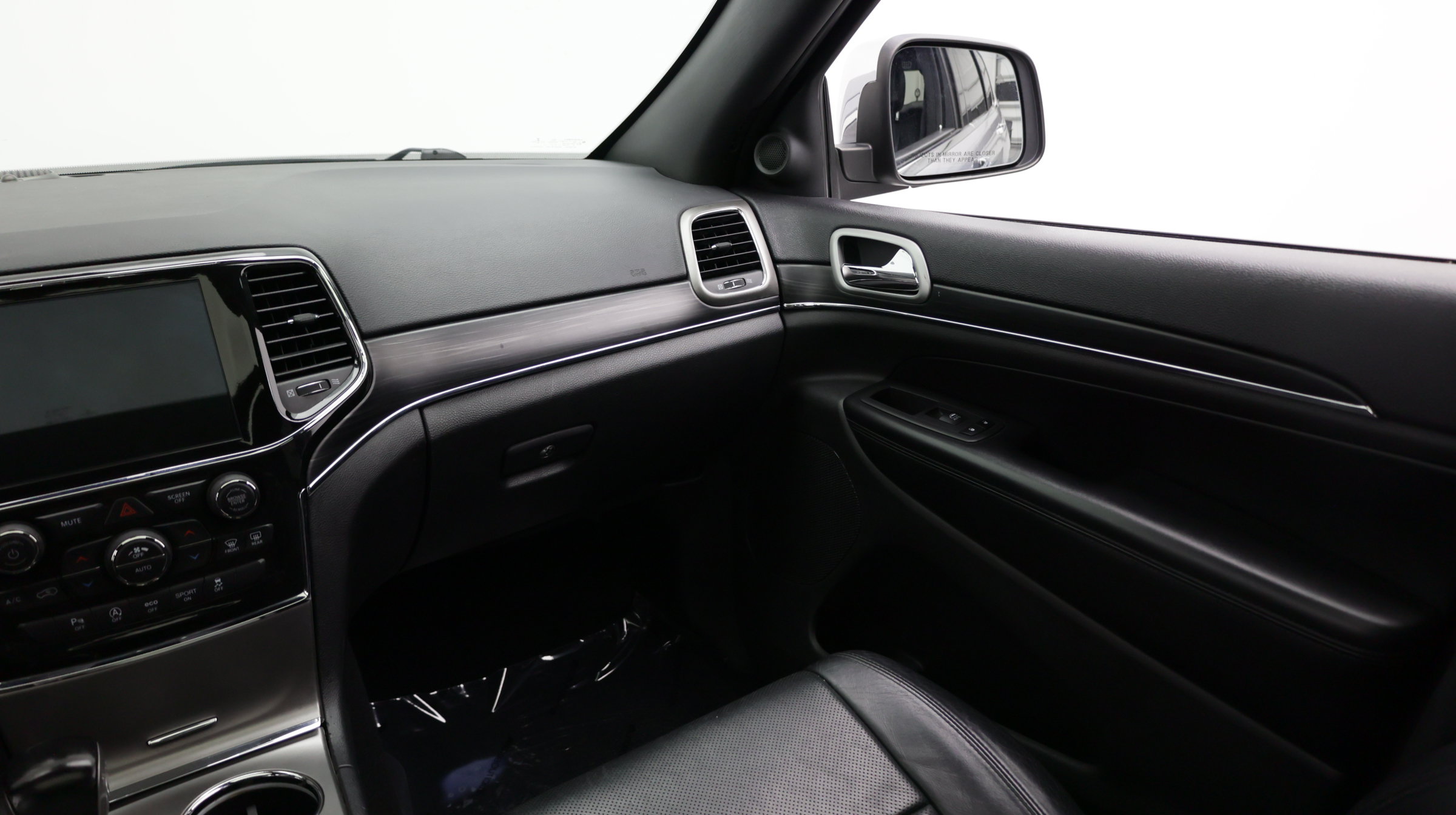 Used 2020 Jeep Grand Cherokee Limited w/ Luxury Group II RWD image 27