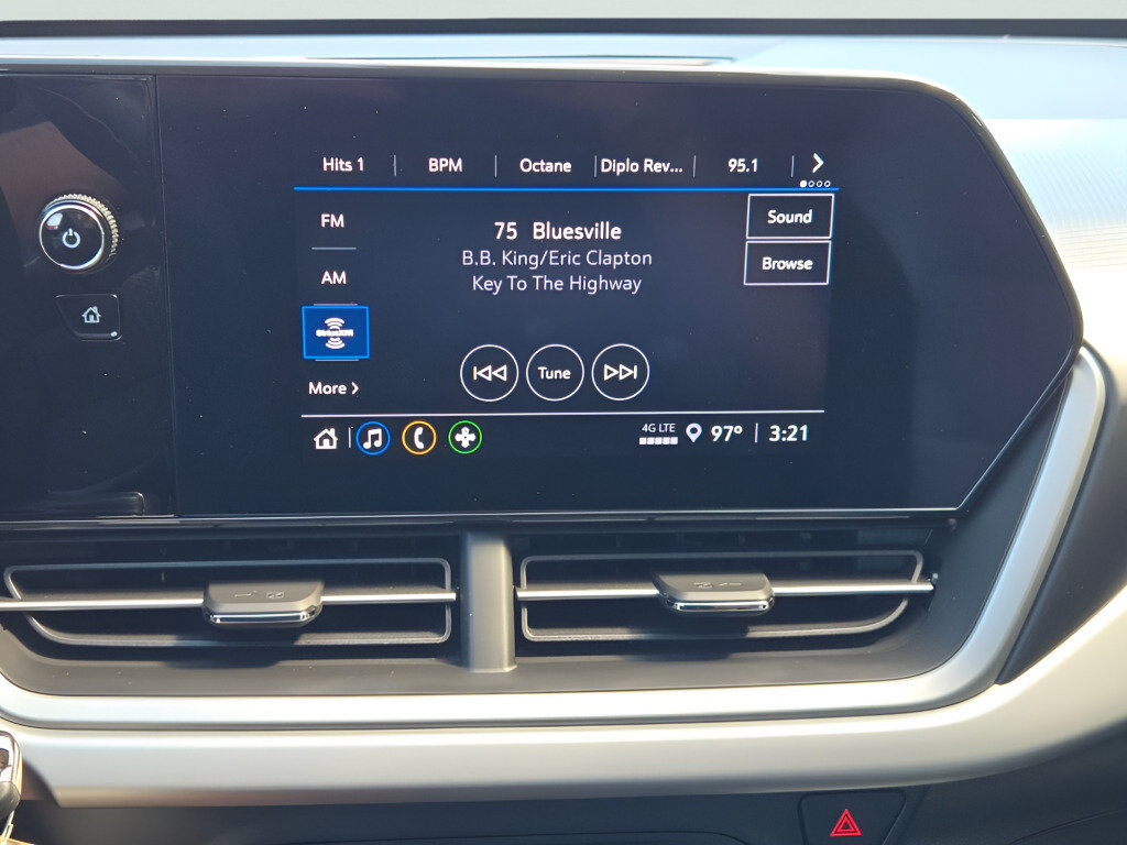 Certified 2024 Chevrolet Trax LS w/ LS Convenience Package FWD image 22