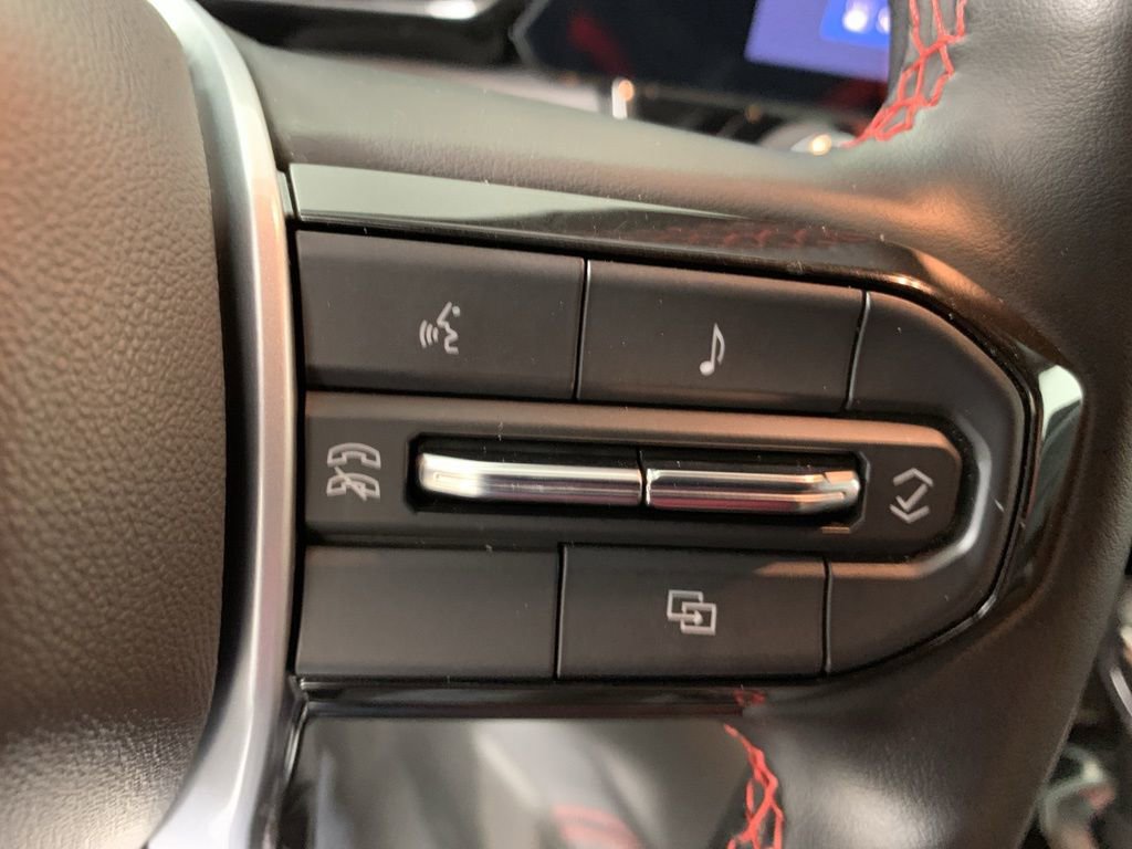 Used 2023 Chevrolet Colorado Z71 w/ Z71 Convenience Package 2 image 21