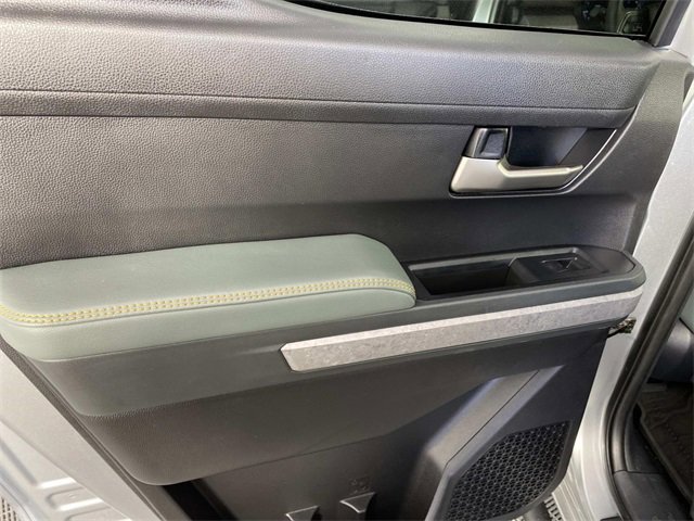 Used 2024 Toyota Tacoma Trailhunter image 28