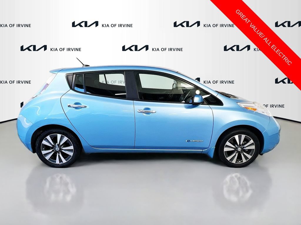 Used 2015 Nissan Leaf SV w/ LED & Quick Charge Package FWD image 9